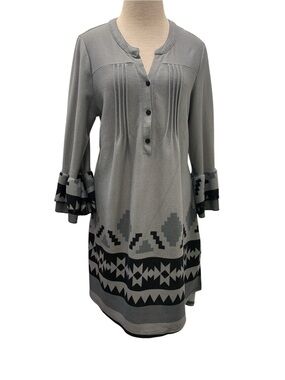 Reborn Gray Patterned Pintuck Tunic with Sleeves Size Xl